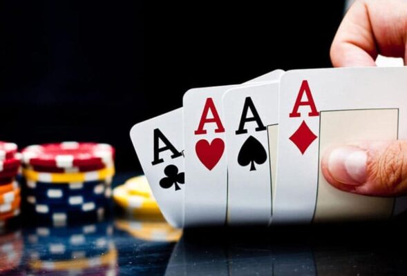 Anh em có kiếm được tiền khi tham gia chơi game bài poker không?